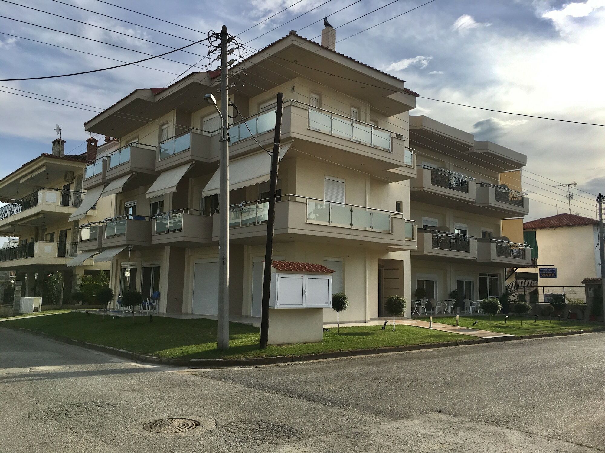 Vicky Rooms Paralia Dionysiou Exterior foto